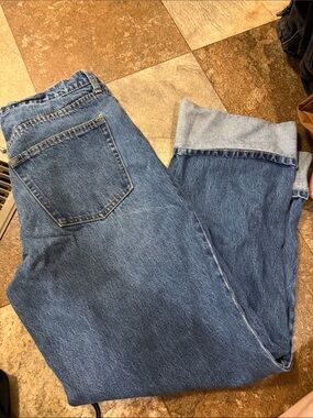 Universal Thread Light Blue High-Rise Denim Jeans